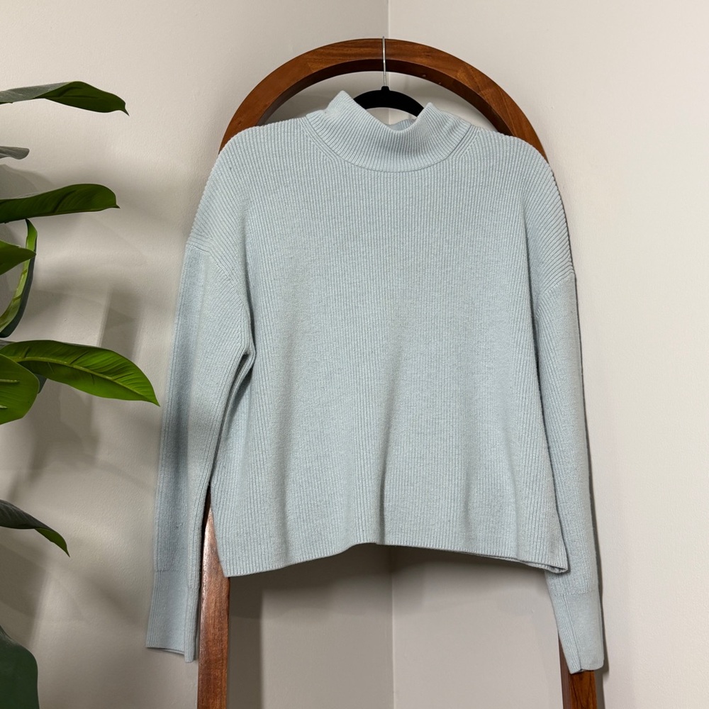 Lululemon 14 Merino Wool Blend Ribbed Turtleneck Sweater in Powder Blue
